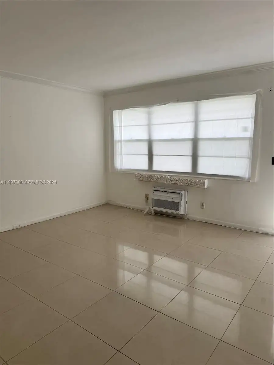 162 Westbury J # 162, Deerfield Beach FL 33442 photo 4
