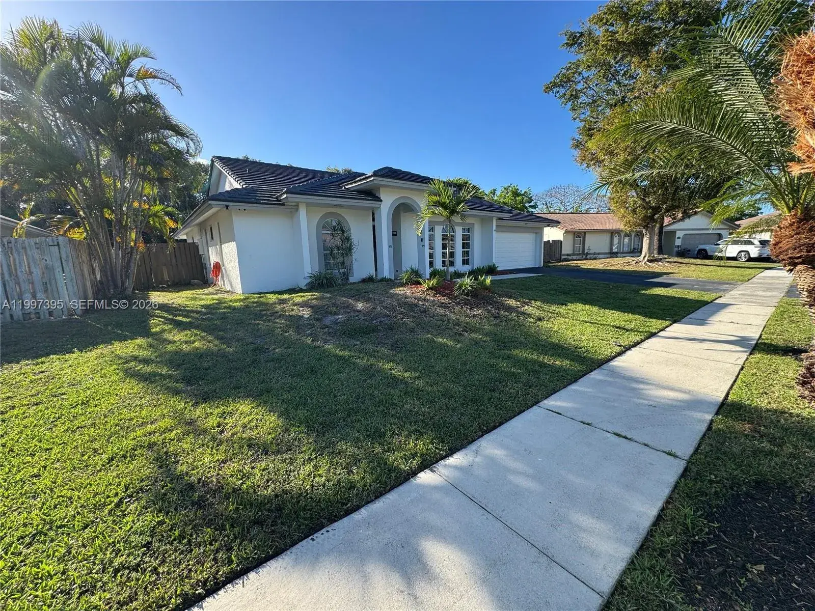 427 SW 169th Ter, Weston FL 33326