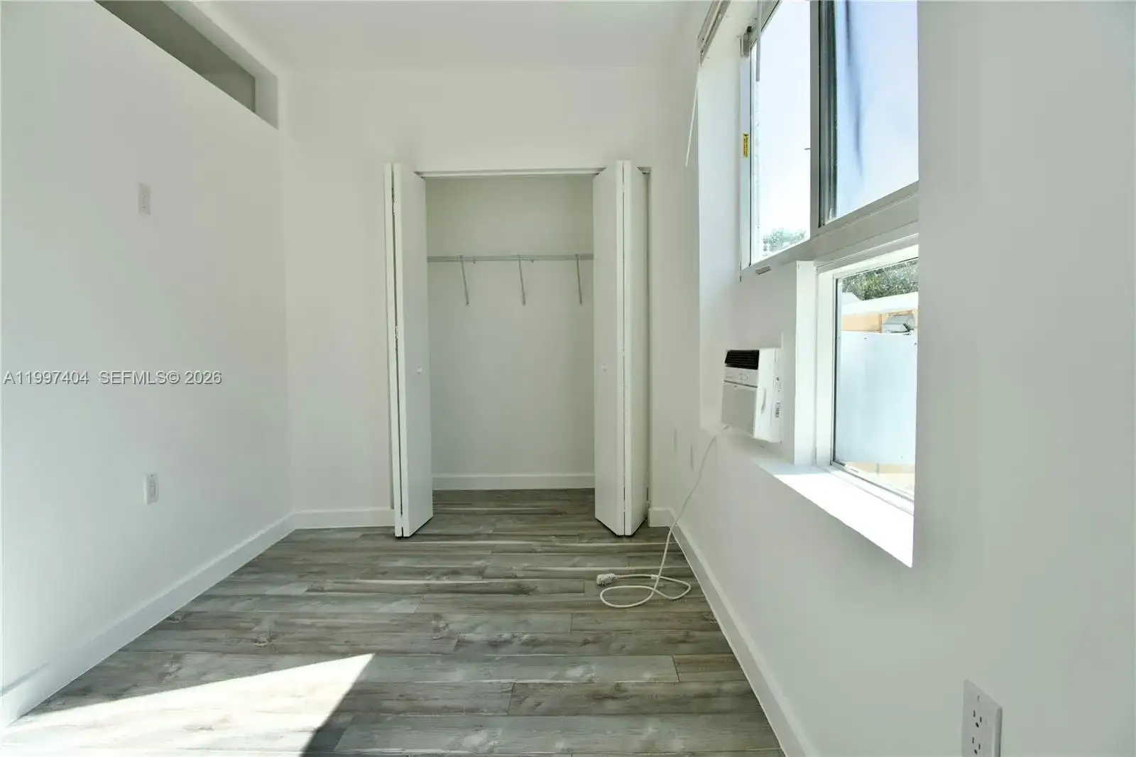 1036 SW 5th St # 12, Miami FL 33130 photo 2