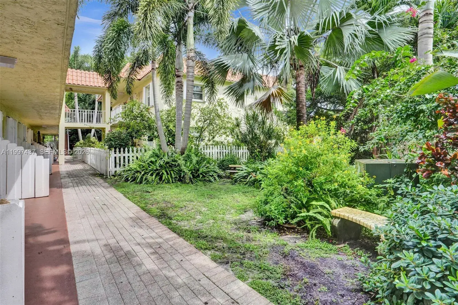 1125 NE 16th Pl # 212, Fort Lauderdale FL 33305