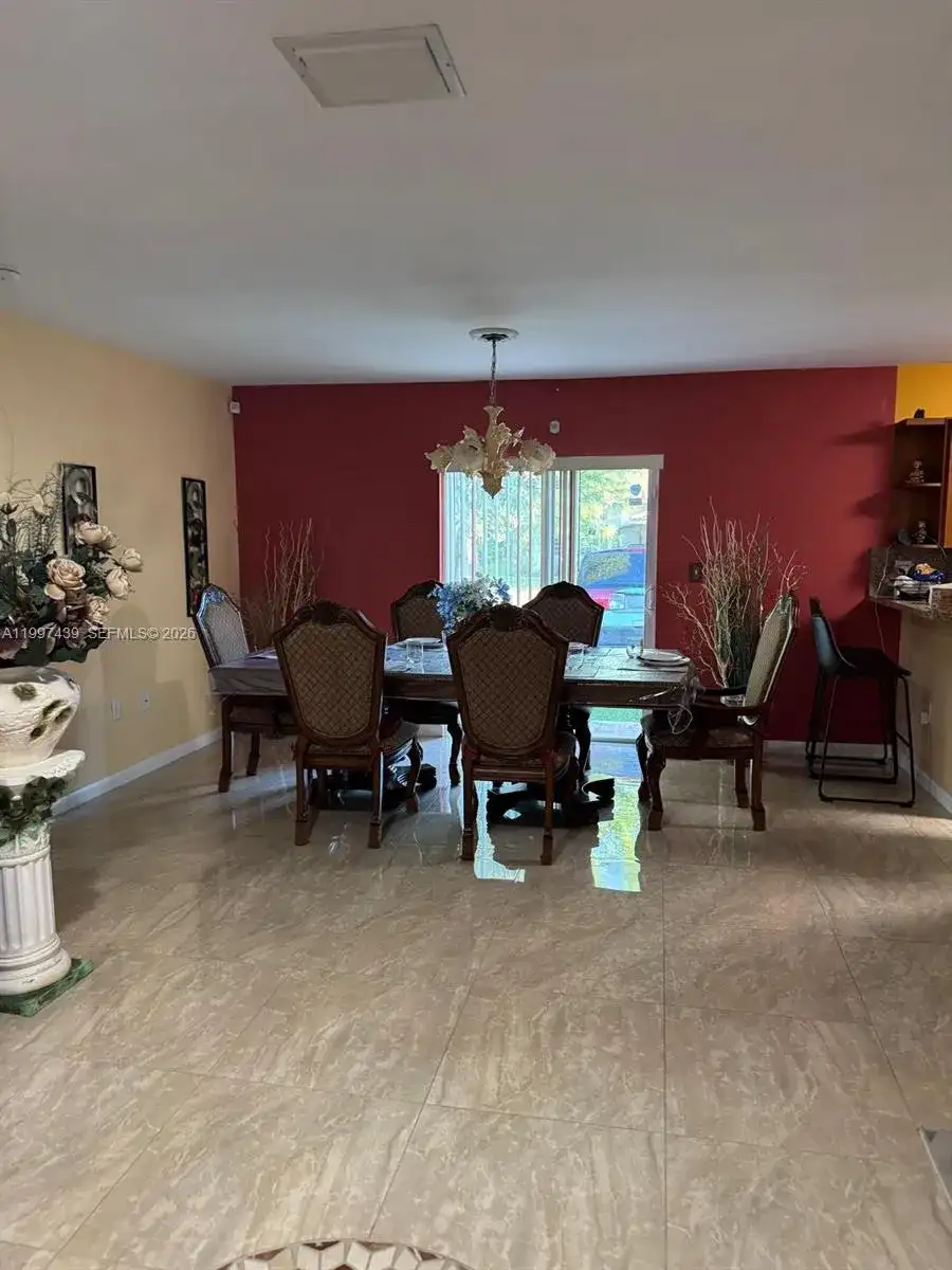 2720 NW 11th St, Fort Lauderdale FL 33311 photo 5