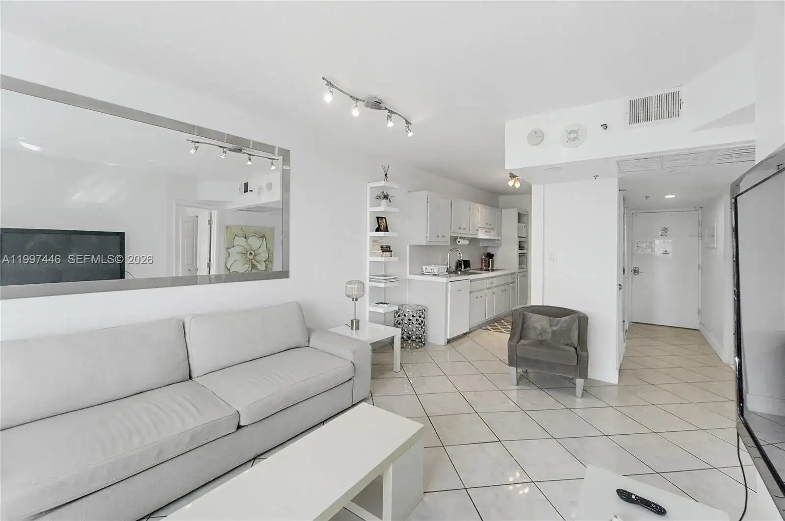 100 Lincoln Rd # 638, Miami Beach FL 33139 photo 5