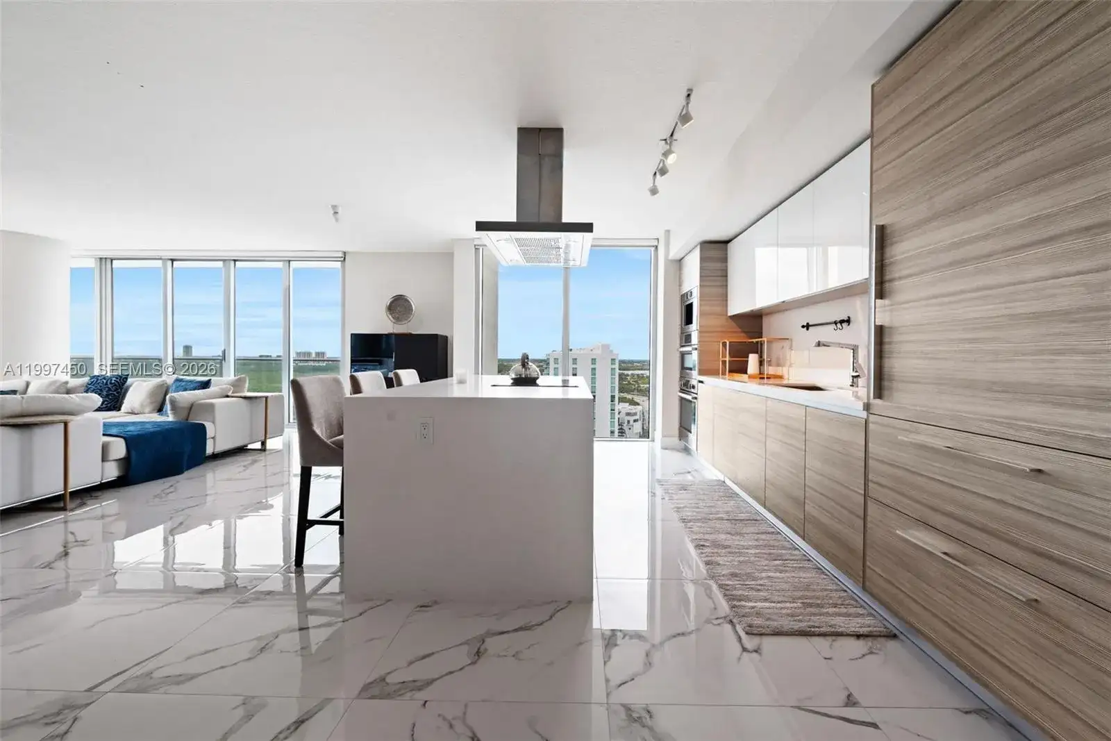 330 Sunny Isles Blvd # 2102, Sunny Isles Beach FL 33160 photo 3