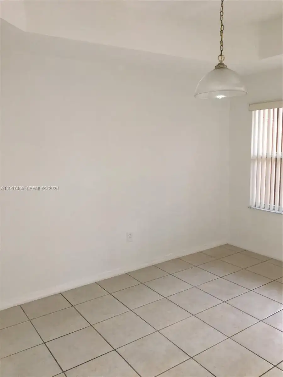 962 SW 143rd Ave # 2207, Pembroke Pines FL 33027 photo 5