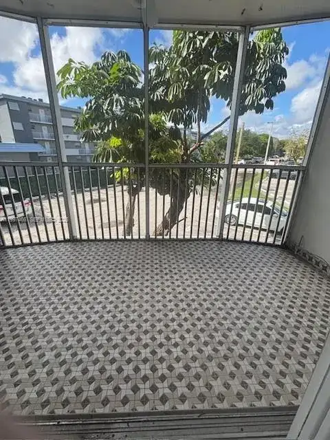 1680 NE 191st St # 2, Miami FL 33179 photo 2