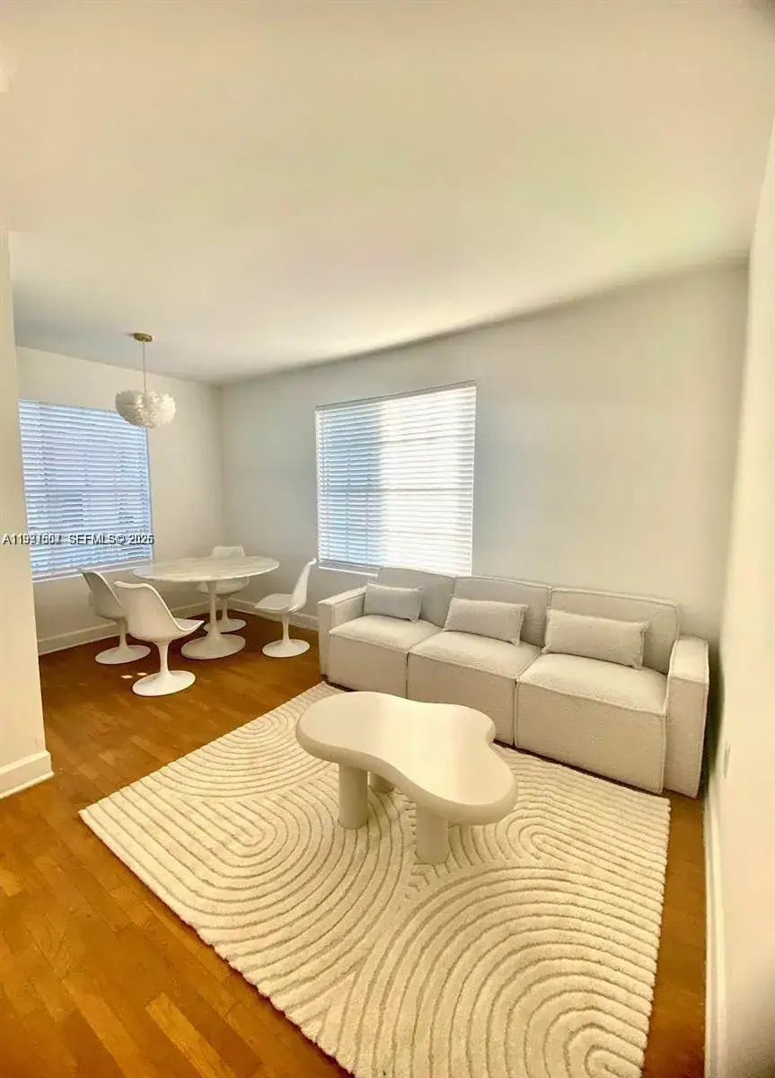1 bedroom 1 bath Residential for sale at 605 Euclid Ave # 103, Miami Beach FL 33139