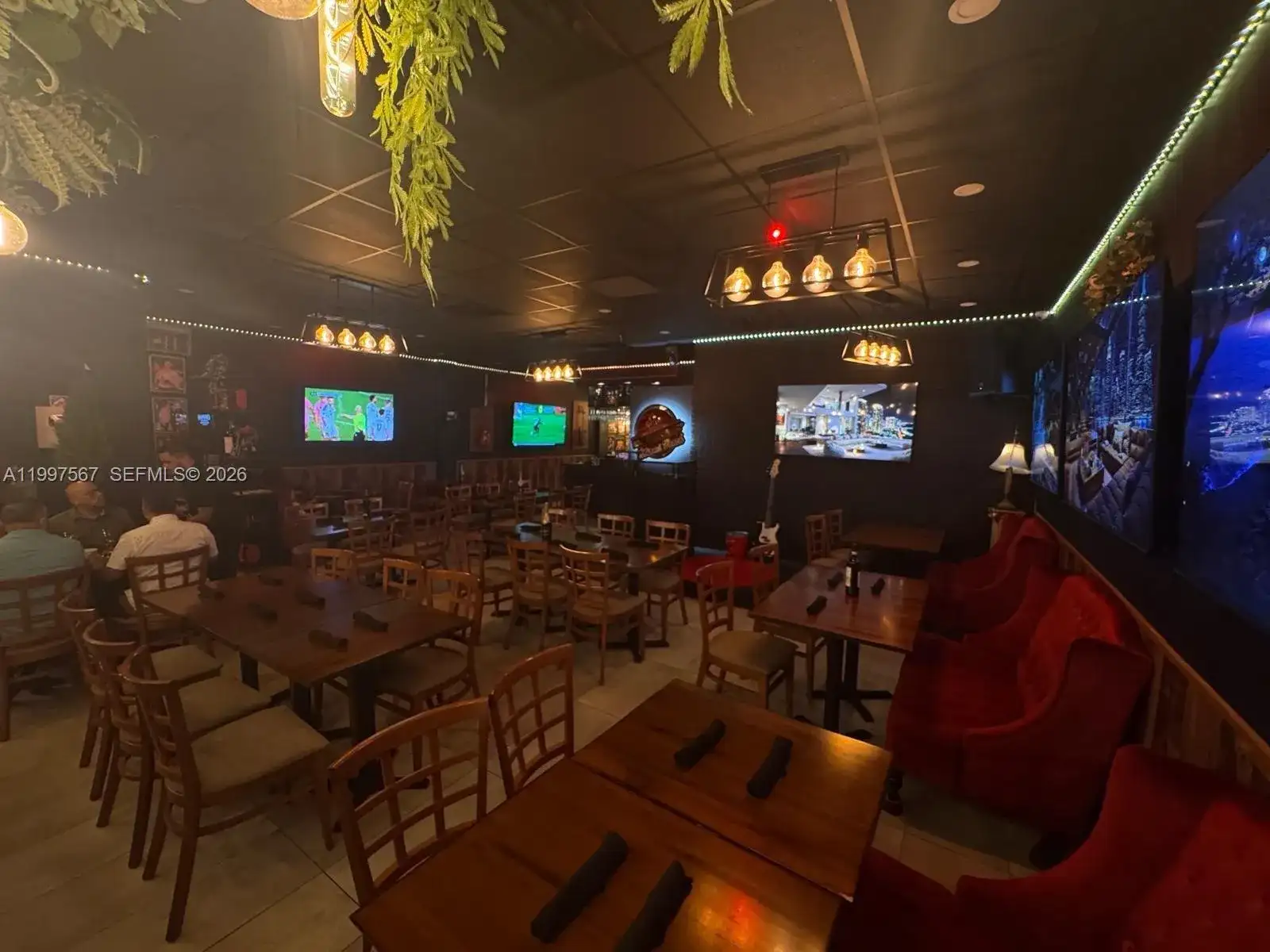 946 Normandy Dr, Miami Beach FL 33141 photo 4