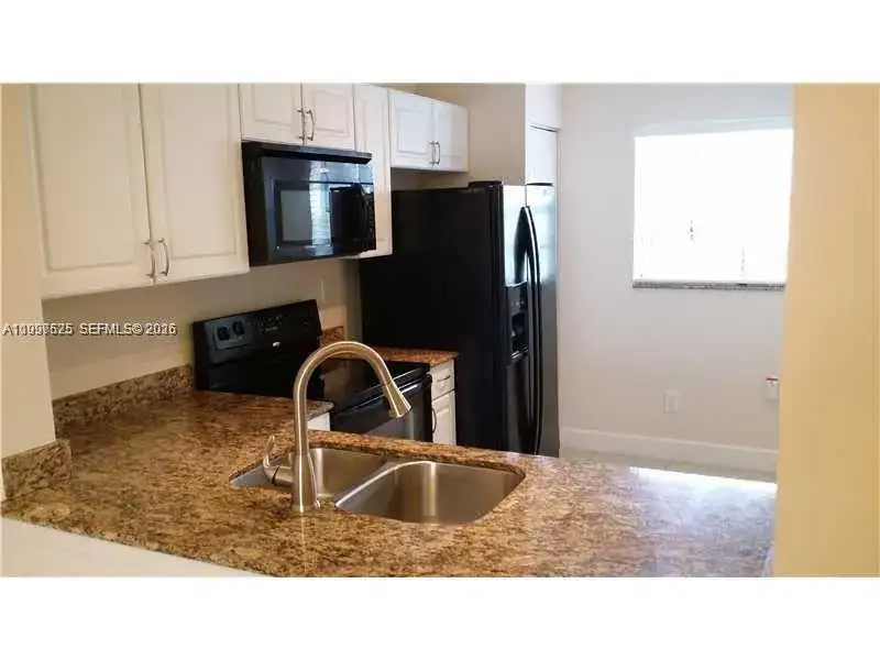 438 NE 210th Cir Ter # 4B, Miami FL 33179 photo 2