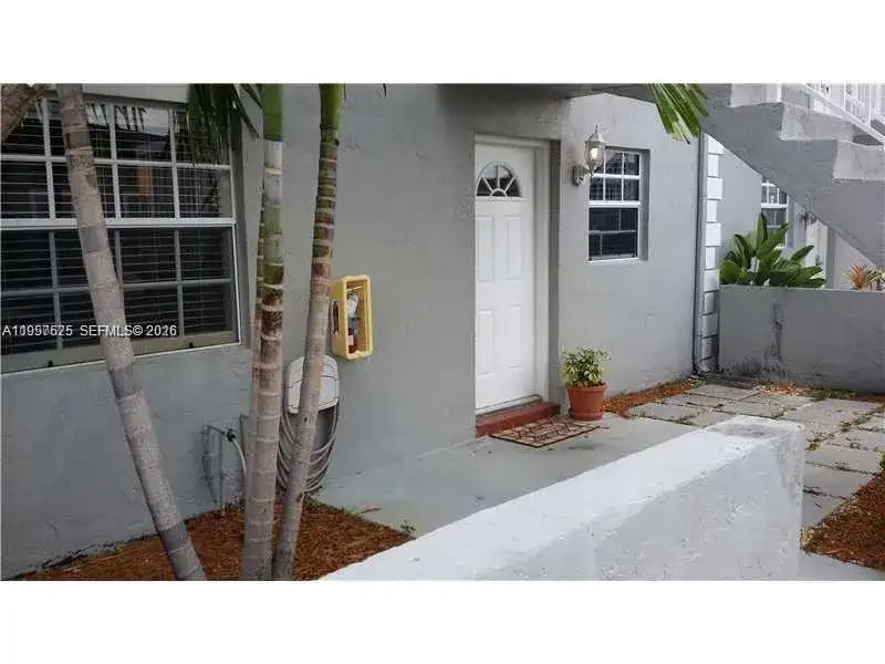 438 NE 210th Cir Ter # 4B, Miami FL 33179 photo 3