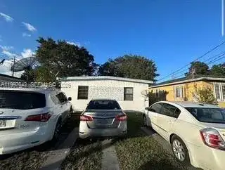 1785 NW 56th St, Miami FL 33142 photo 2