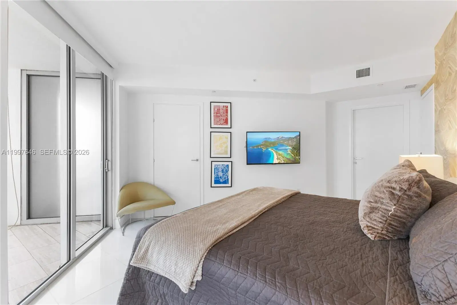 1300 Brickell Bay Dr # 1010, Miami FL 33131