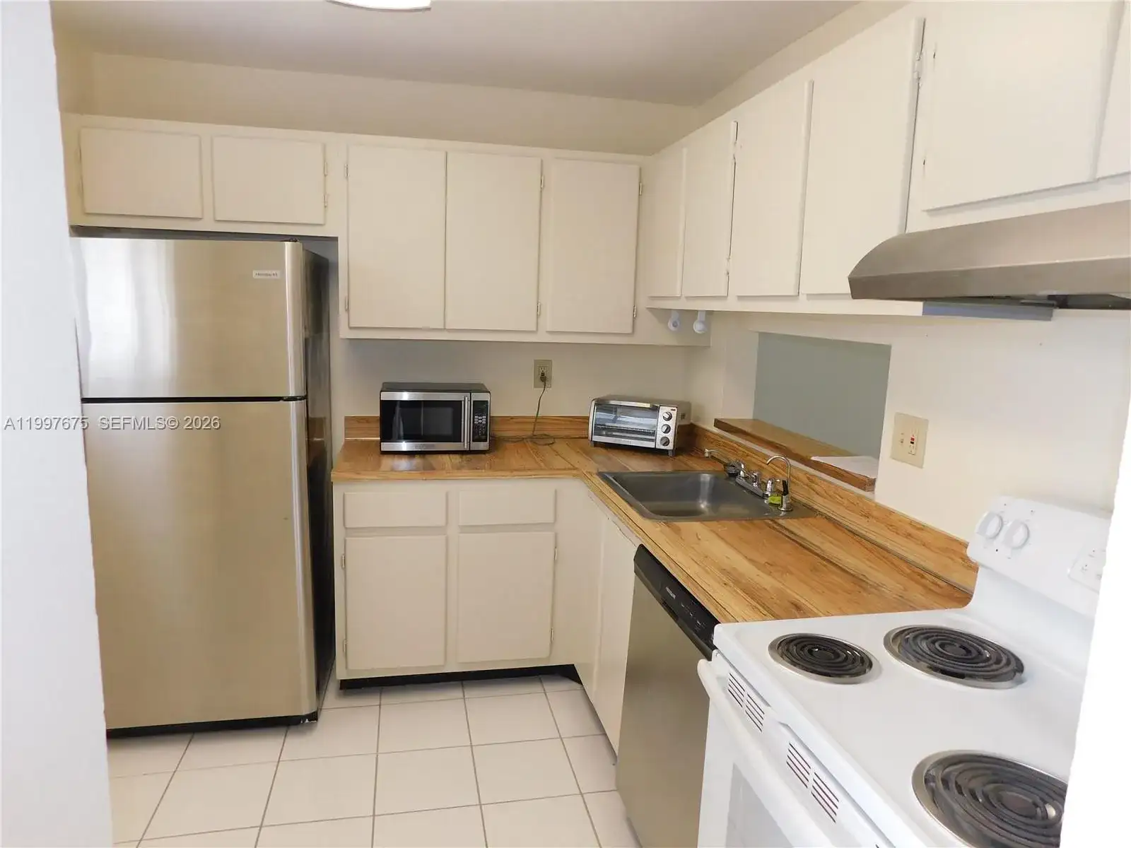 8005 SW 107th Ave # 309, Miami FL 33173 photo 2