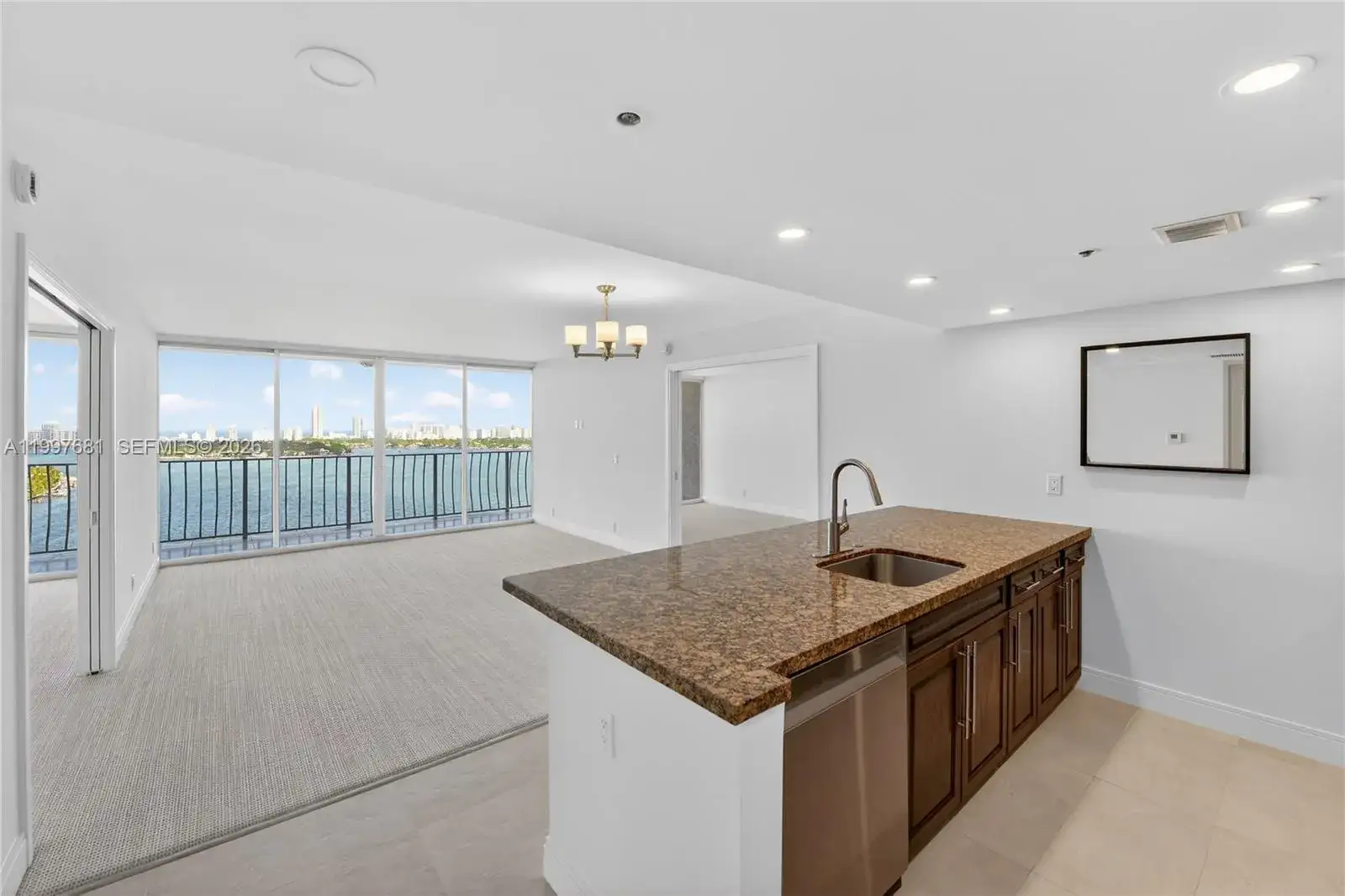 7601 E Treasure Dr # 2319, North Bay Village FL 33141