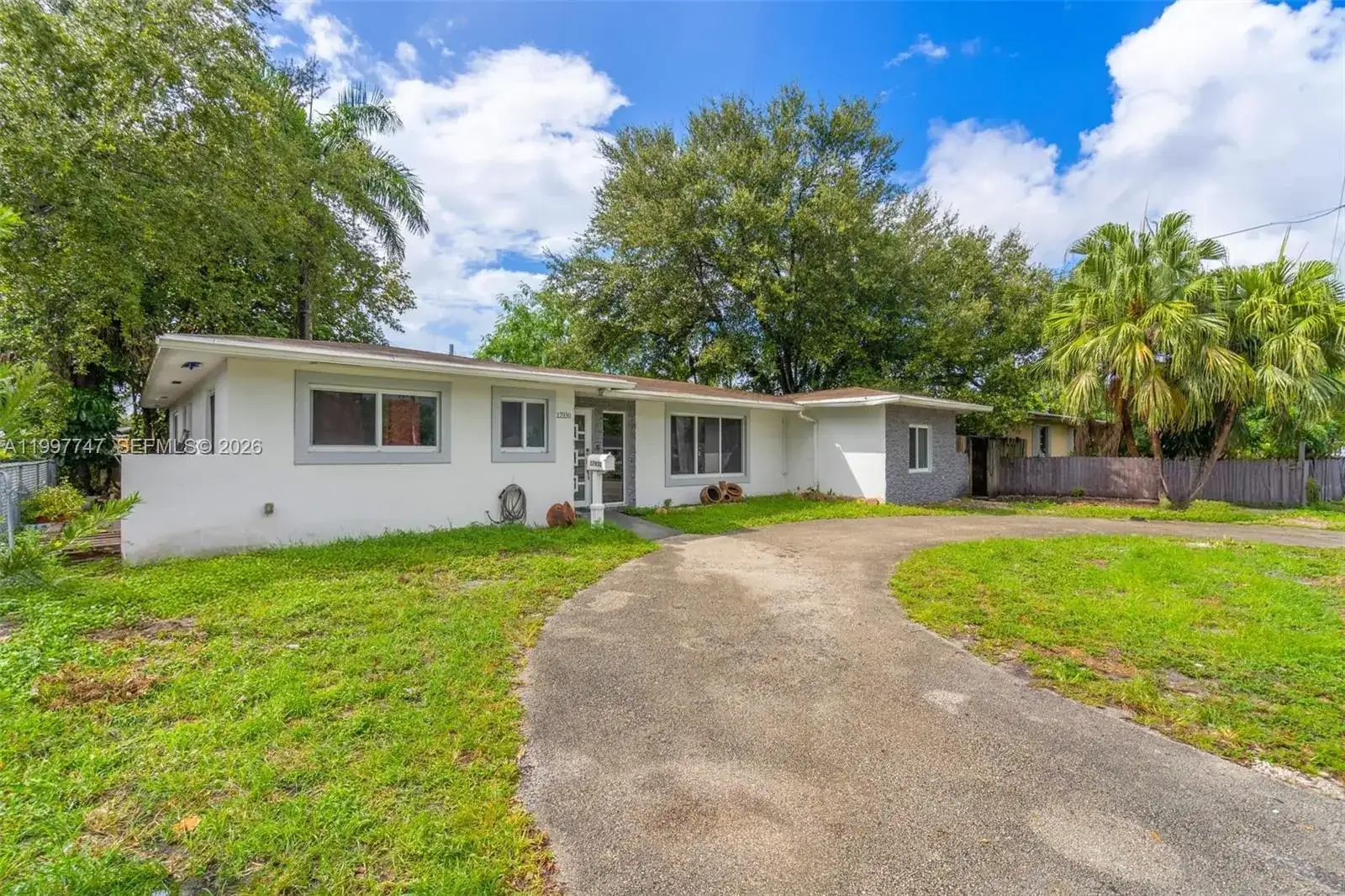 17930 NE 6th Ave, North Miami Beach FL 33162 photo 2