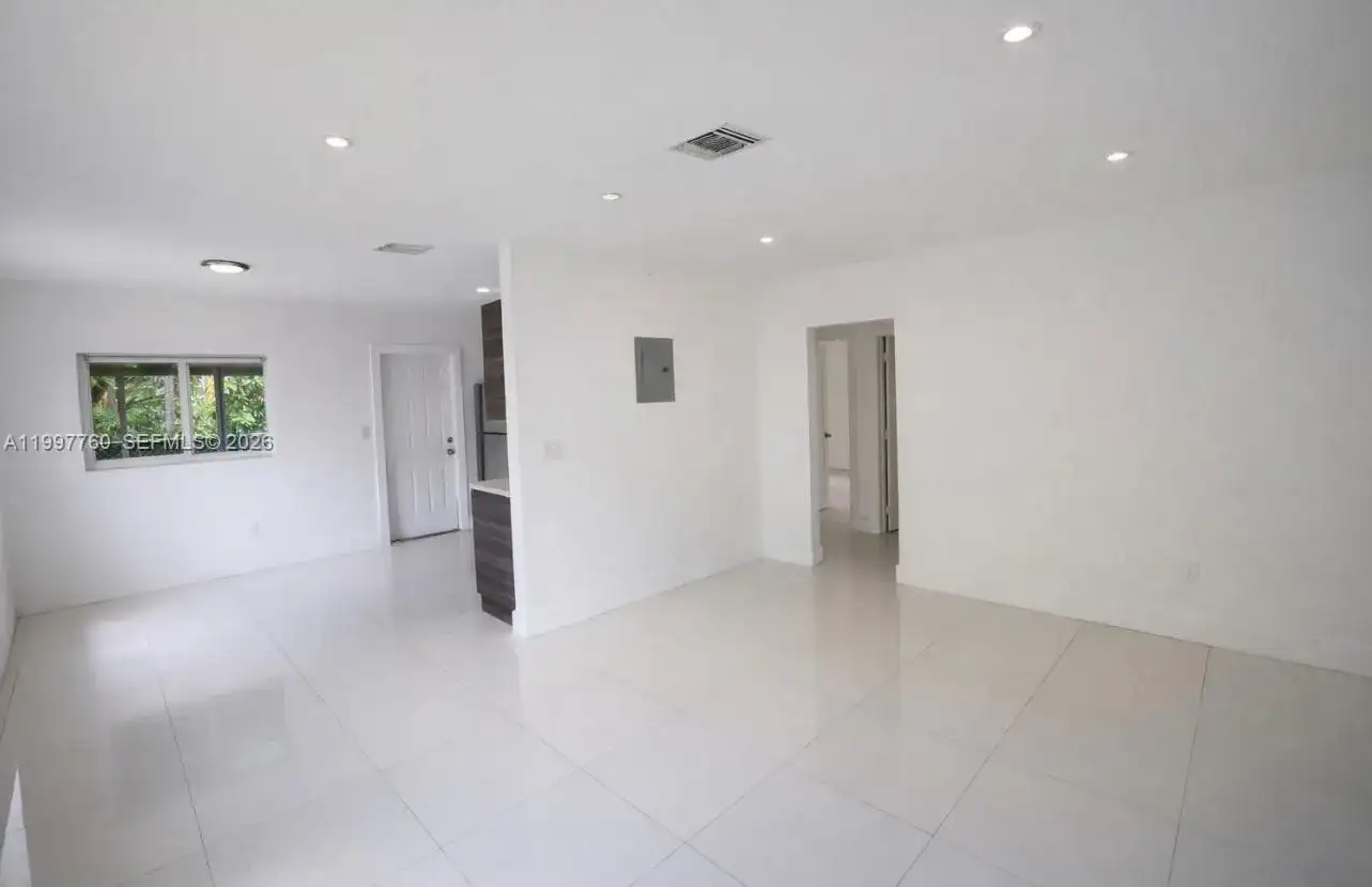 560 NE 67th St # 1, Miami FL 33138 photo 4