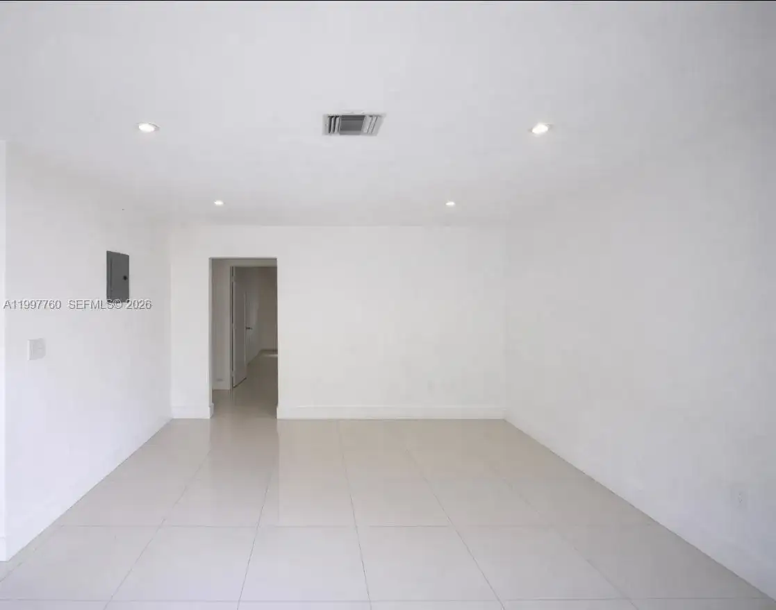 560 NE 67th St # 1, Miami FL 33138 photo 5