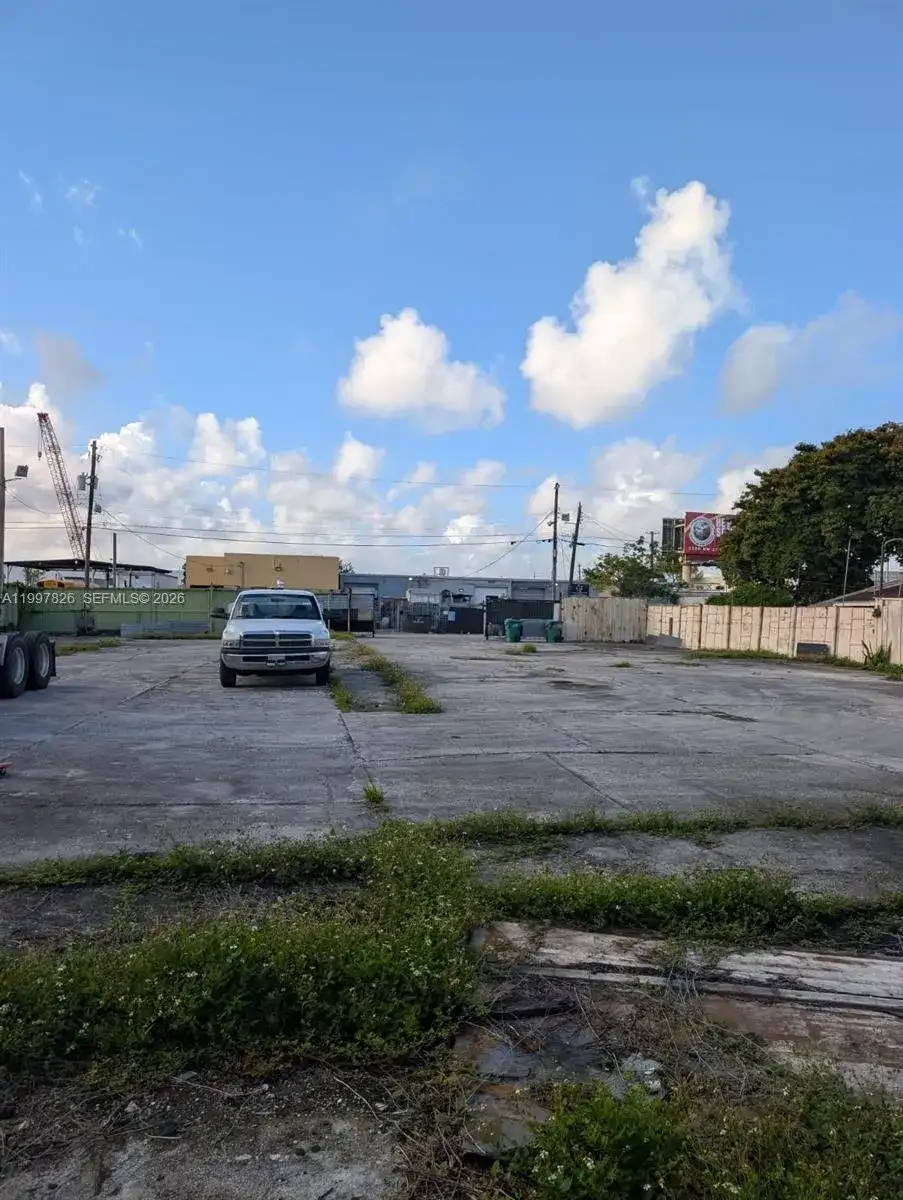 3175 NW 75TH STREET, Miami FL 33147 photo 5