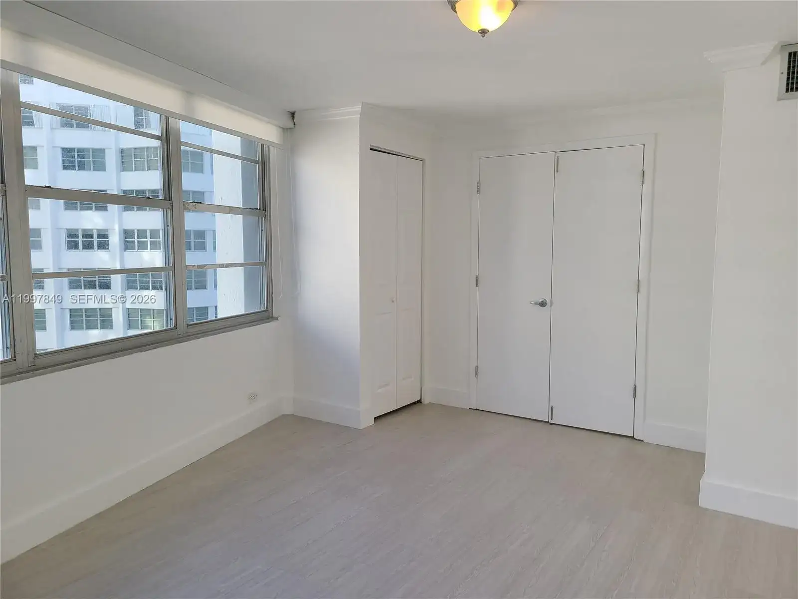 999 Brickell Bay Dr # 1207, Miami FL 33131 photo 4