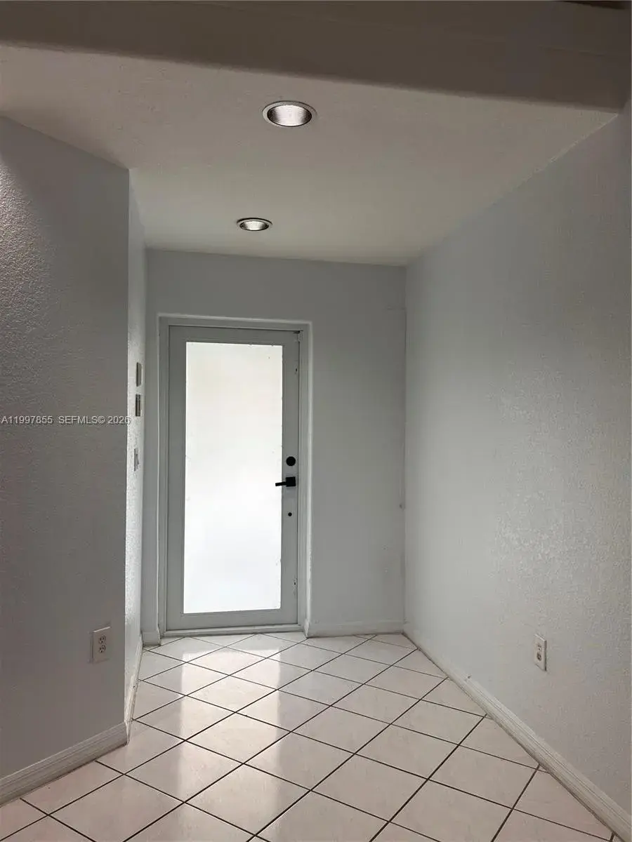 10001 SW 218th St, Cutler Bay FL 33190