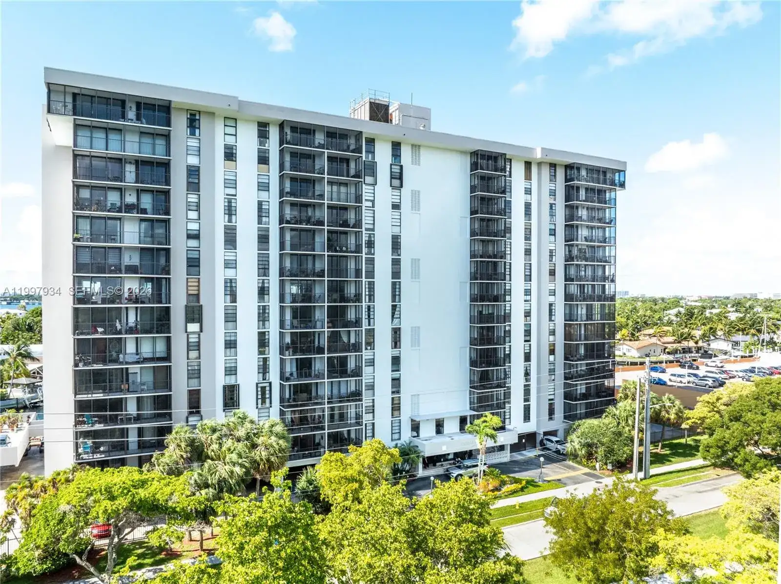 2500 NE 135th St # B506, North Miami FL 33181 photo 3