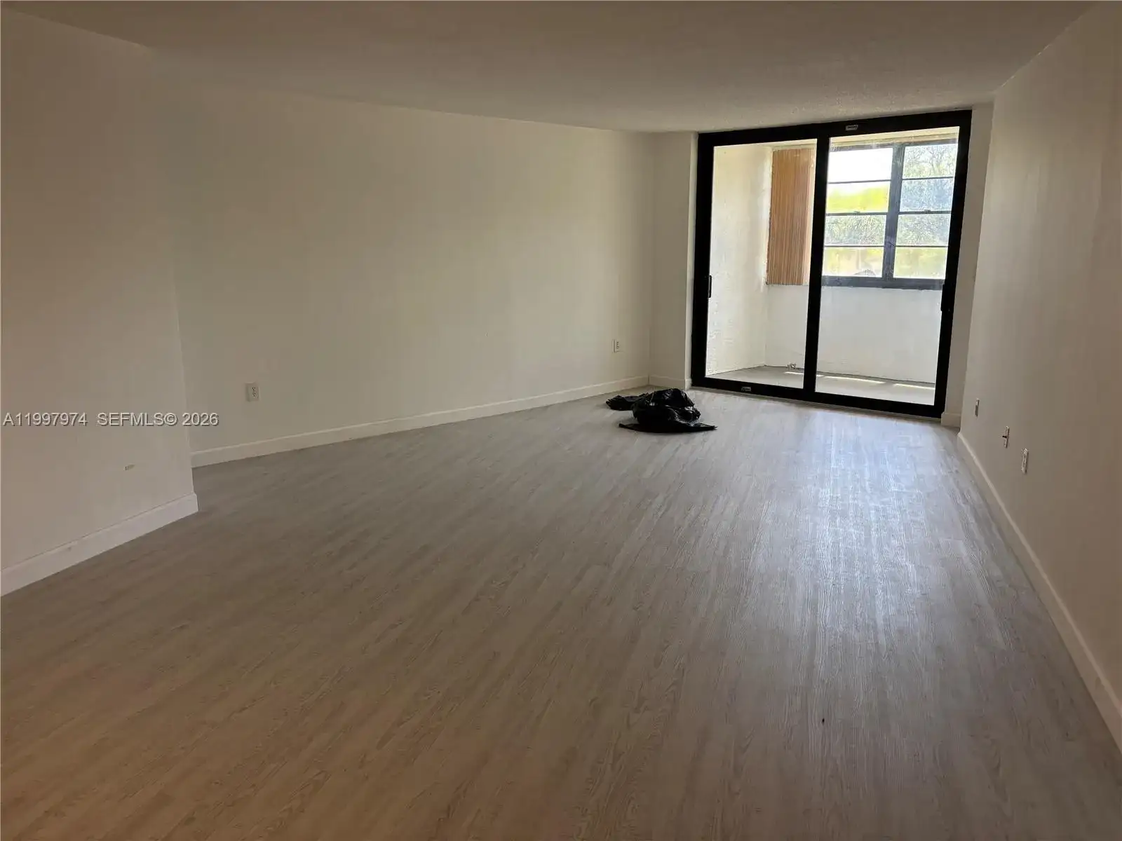 10854 N KENDALL DR # 316, Miami FL 33176 photo 2
