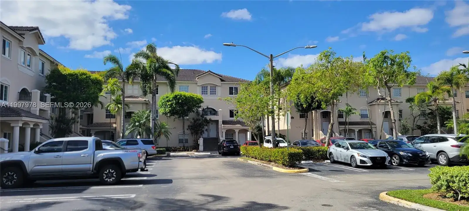 5640 NW 115th Ct # 211, Doral FL 33178 photo 2