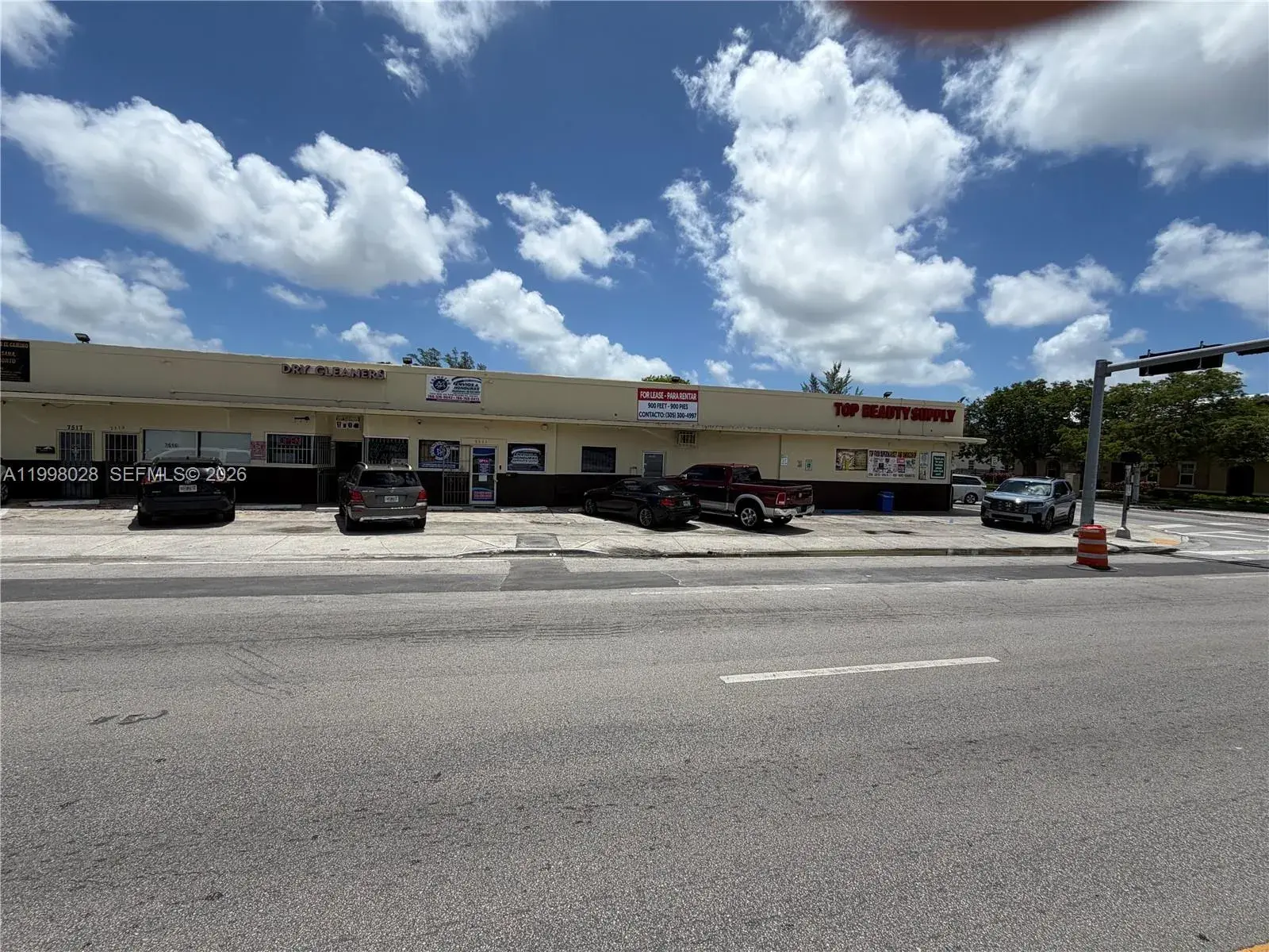 7509 NW 22nd Ave, Miami FL 33147 photo 2