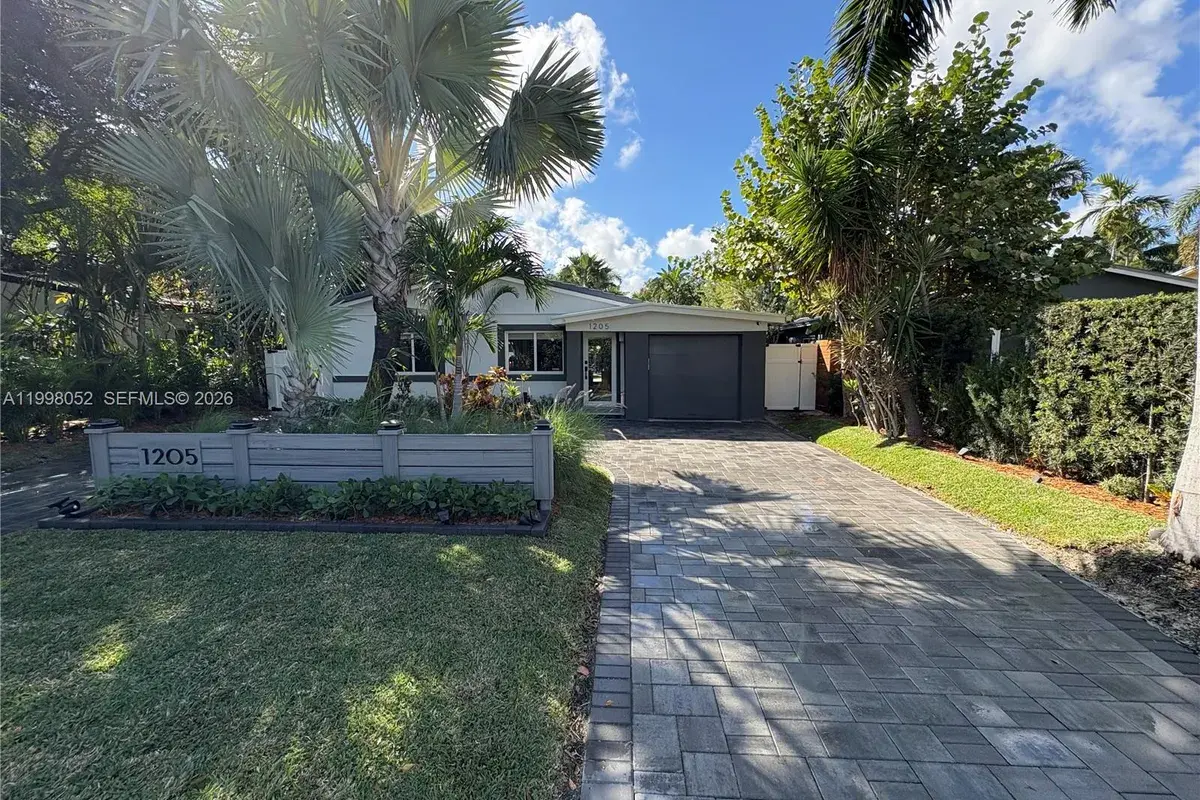 1205 NE 17th Ter, Fort Lauderdale FL 33304