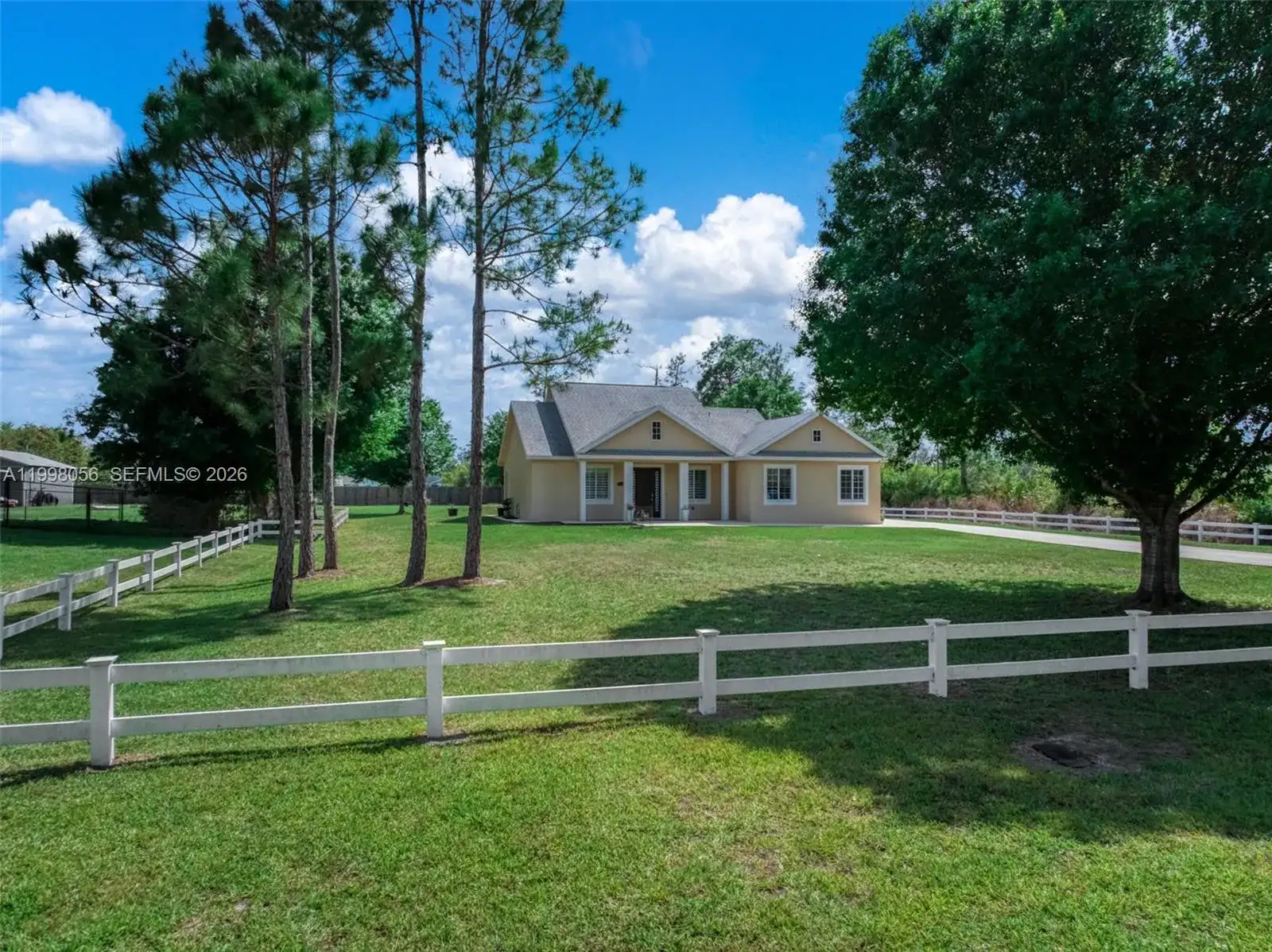 2009 Flower, Sebring FL 33875 photo 3