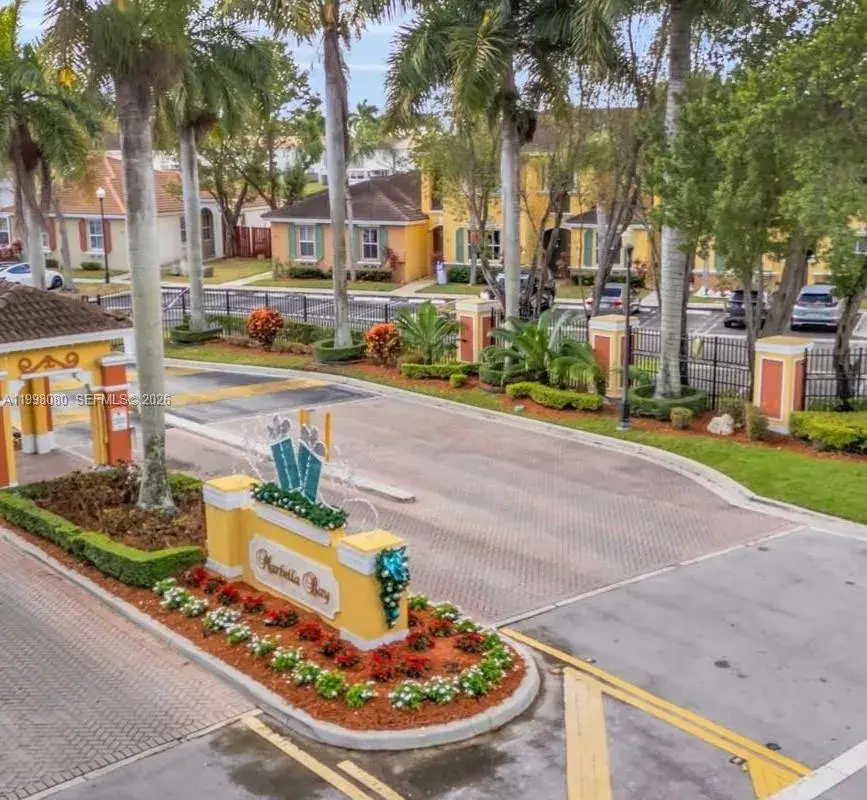 979 NE 42nd Ter, Homestead FL 33033