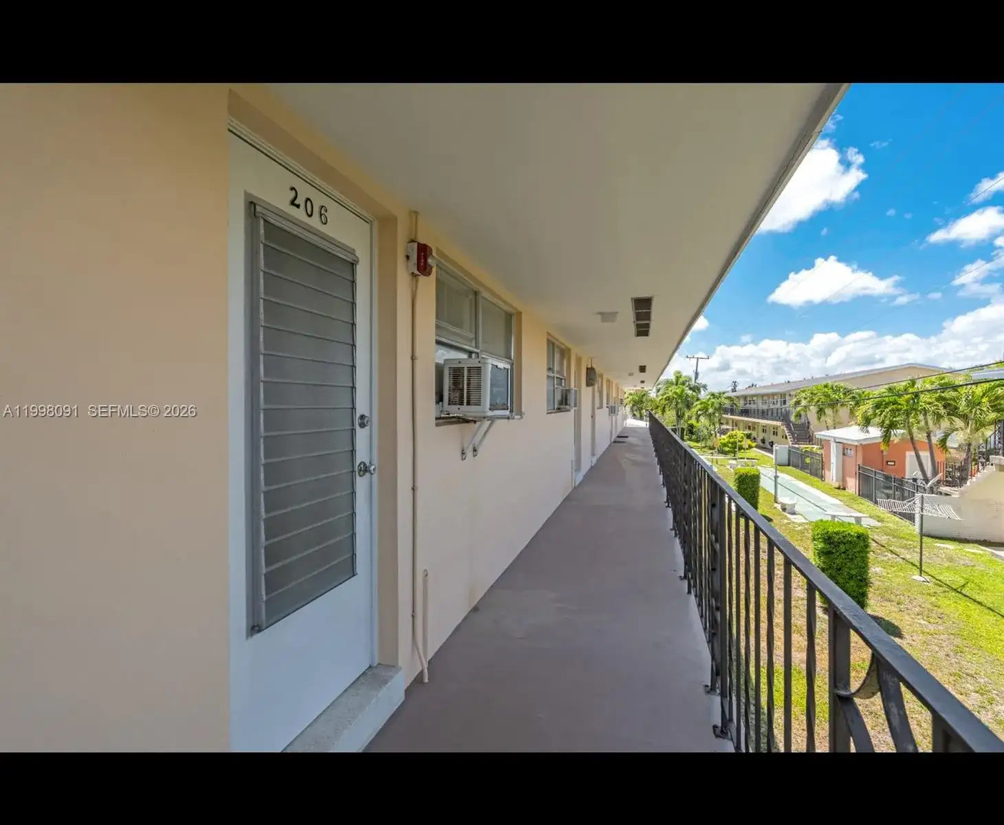 2111 NE 56th St # 206, Fort Lauderdale FL 33308 photo 3