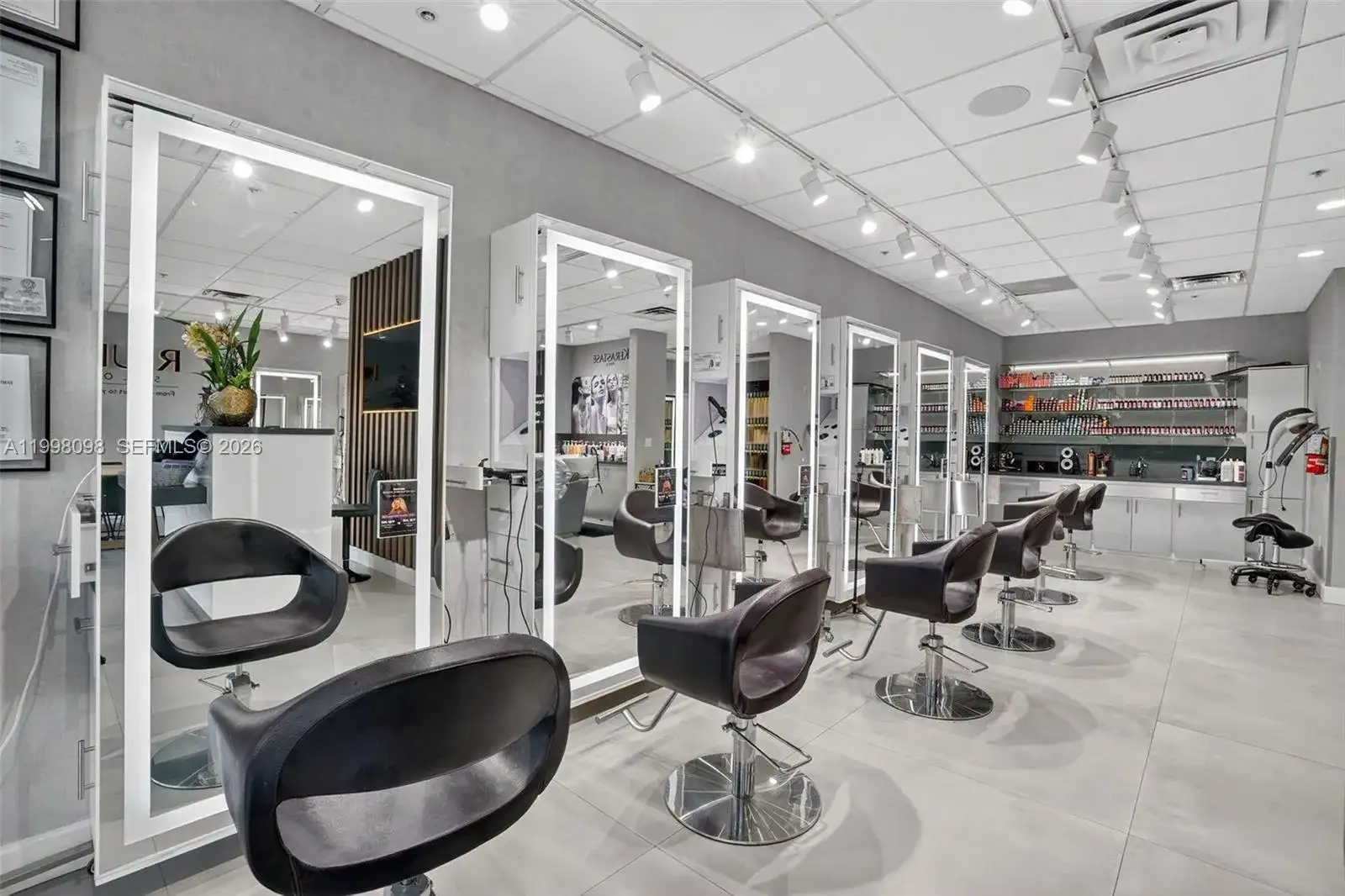Beauty Salon Commercial Condo with Real Estate For Sale In Hial, Hialeah FL 33015 photo 5