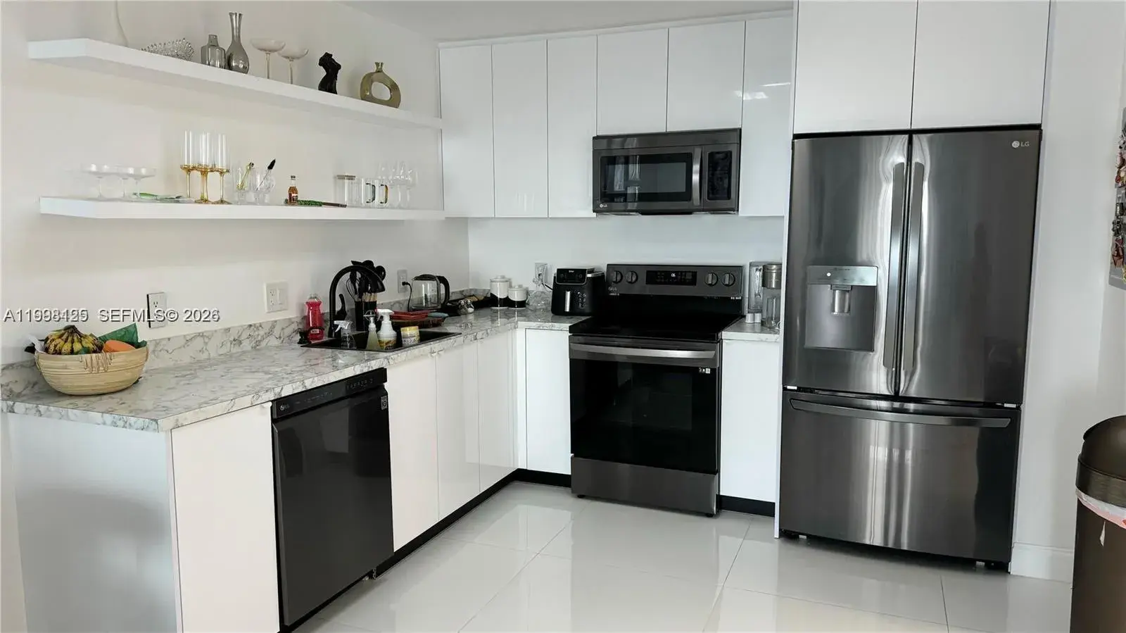 2801 NE 183rd St # 1005W, Aventura FL 33160