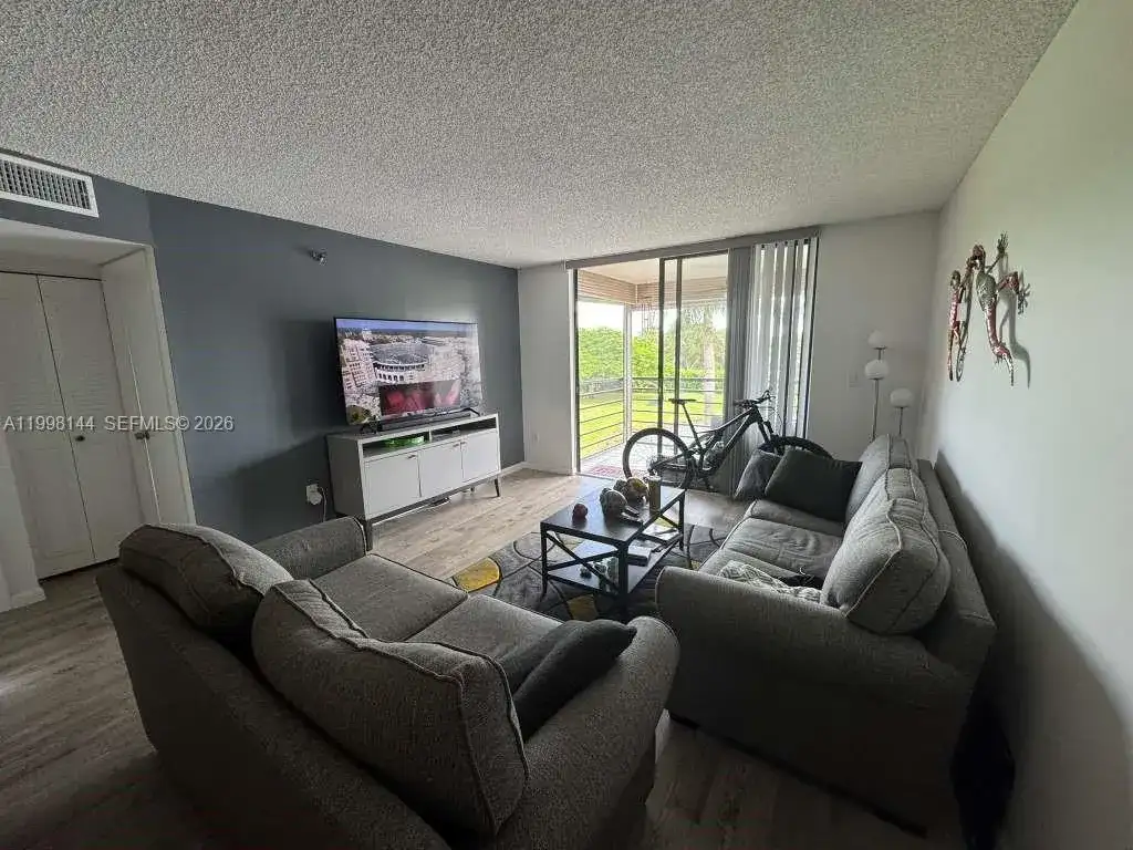 1200 Saint Charles Pl # 321, Pembroke Pines FL 33026 photo 2