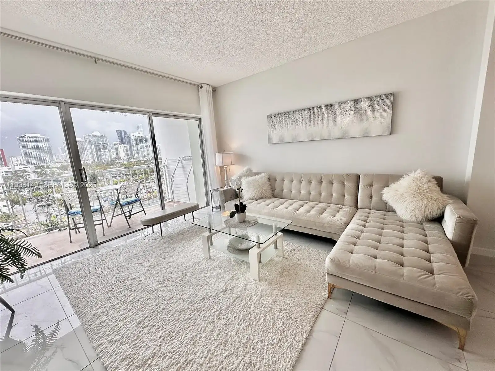 500 Bayview Dr # 717, Sunny Isles Beach FL 33160 photo 4
