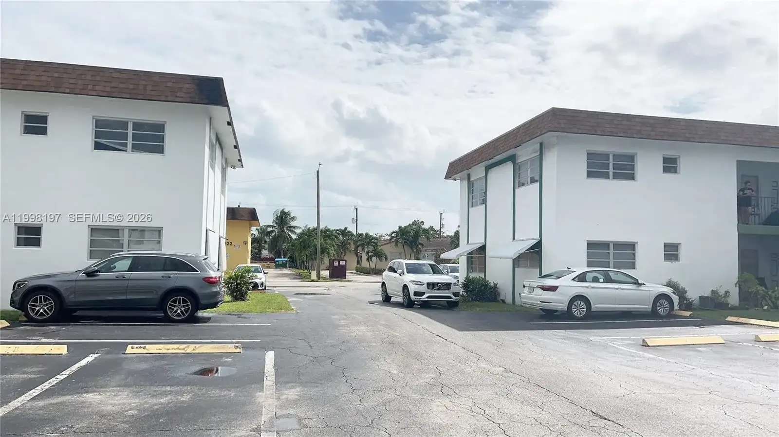 2225 Polk St # 6B, Hollywood FL 33020 photo 3