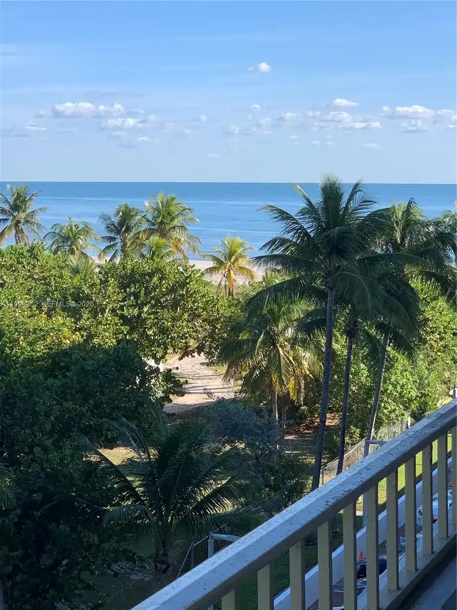 177 Ocean Lane Dr # 512, Key Biscayne FL 33149 photo 2