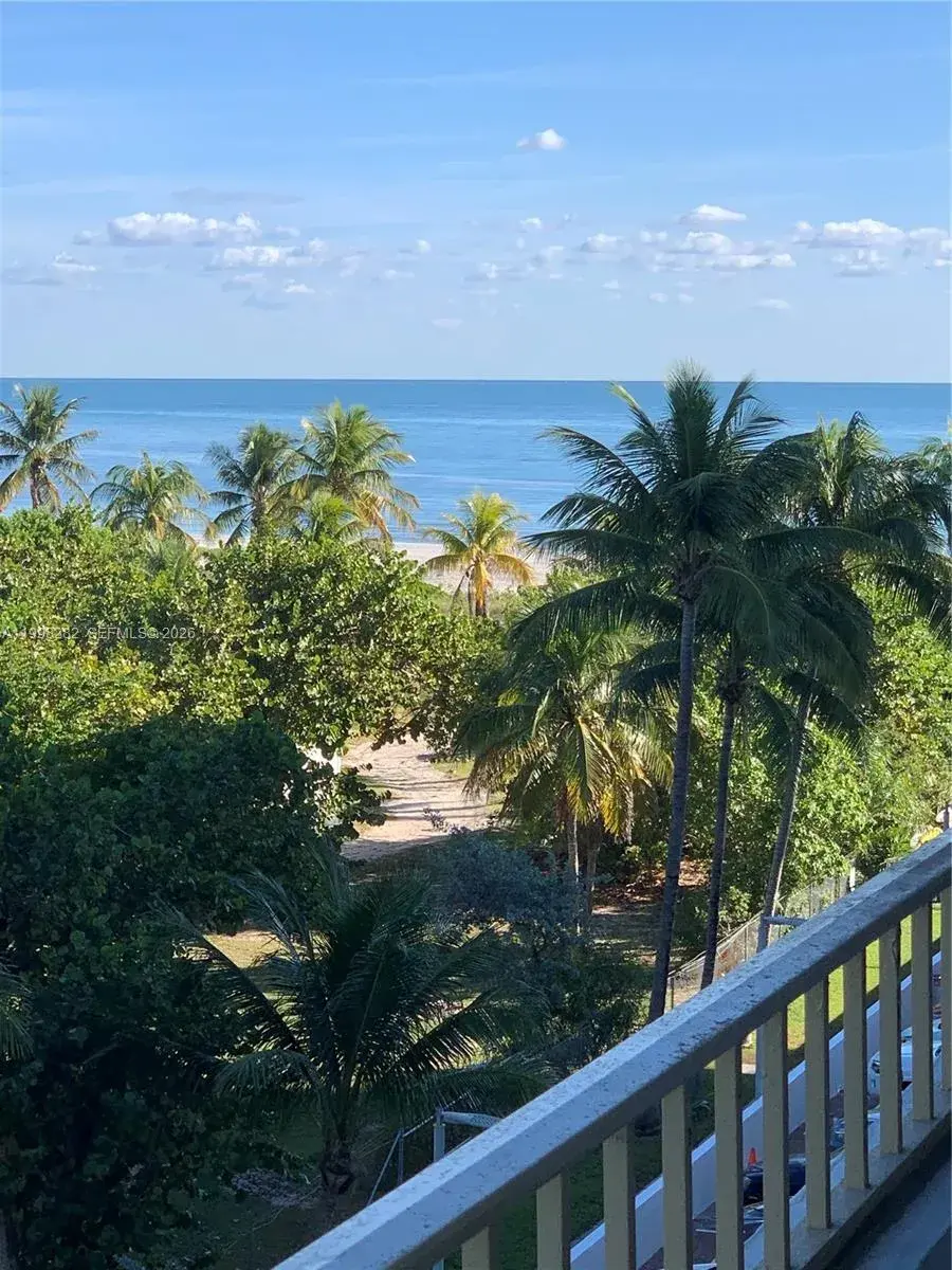 177 Ocean Lane Dr # 512, Key Biscayne FL 33149