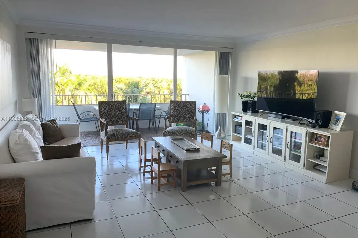 177 Ocean Lane Dr # 512, Key Biscayne FL 33149