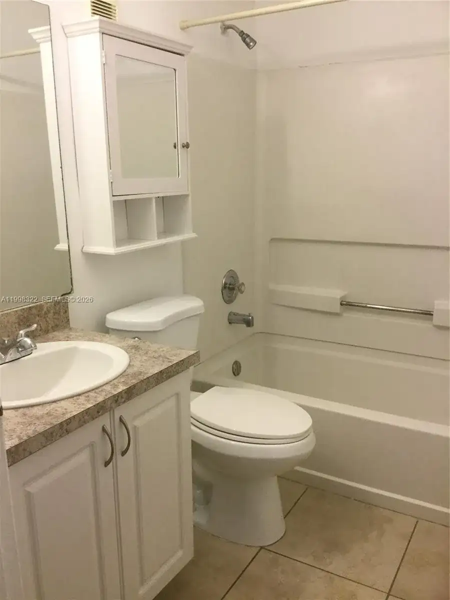 15241 SW 80th St # 307, Miami FL 33193 photo 3