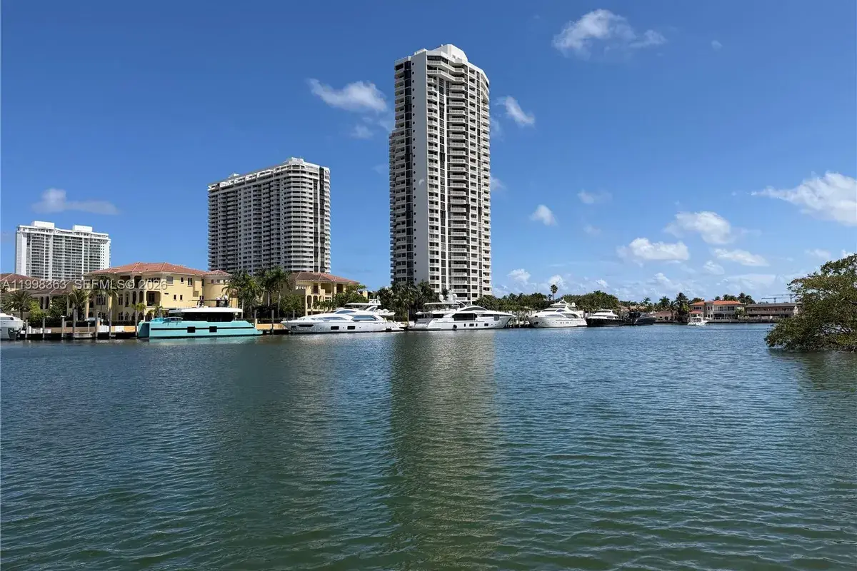 2980 Point East Dr # D311, Aventura FL 33160