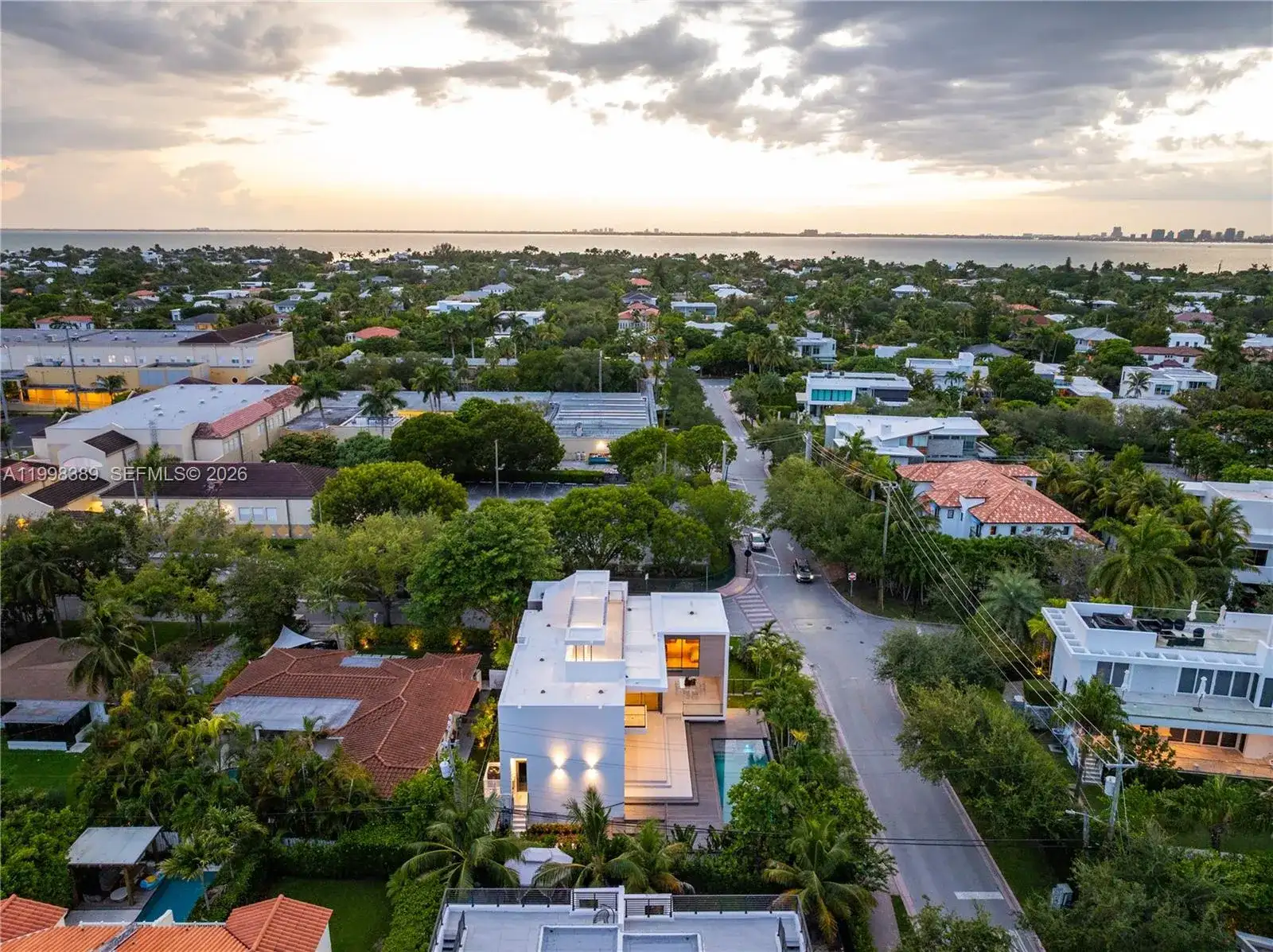 571 GLENRIDGE RD, Key Biscayne FL 33149 photo 3