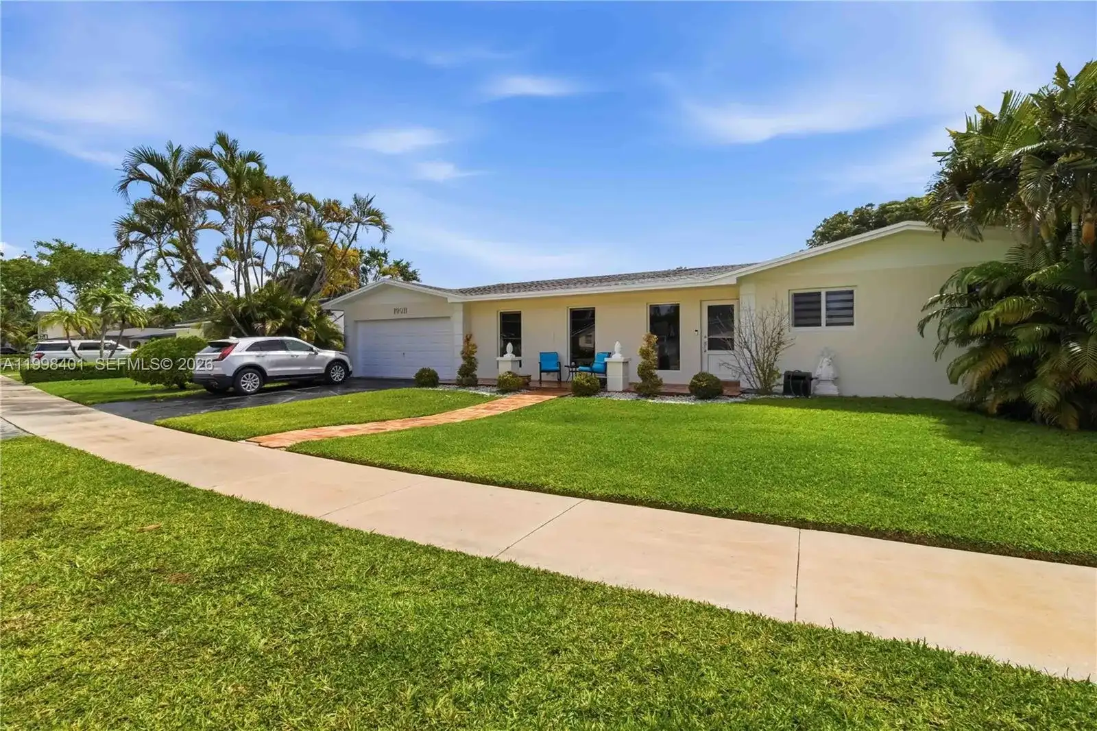 19911 SW 84th Ave, Cutler Bay FL 33189 photo 2