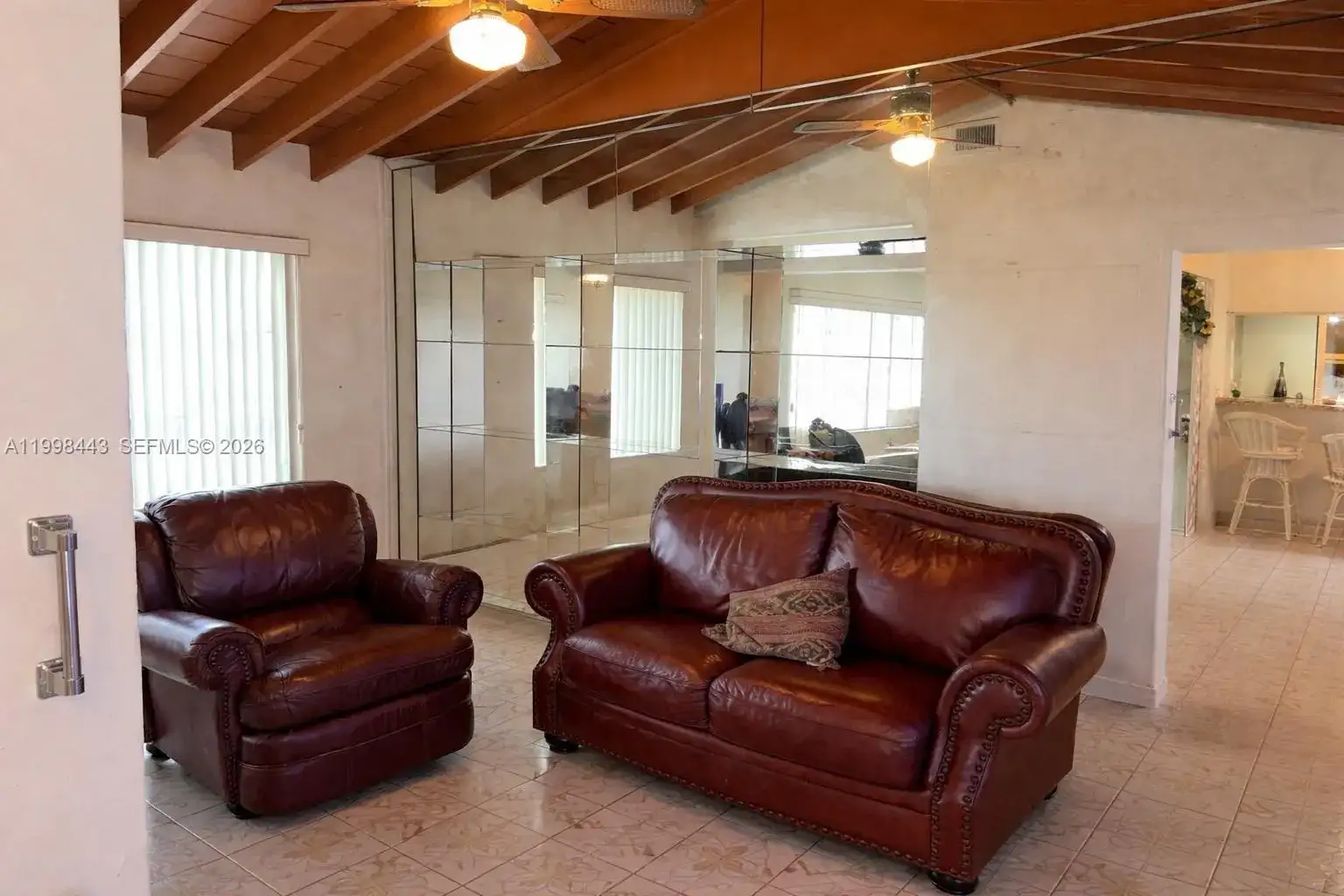 1135 NW 32nd Ct, Miami FL 33125 photo 4