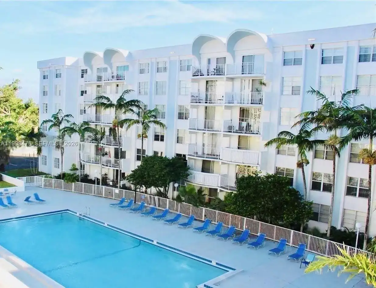 494 NW 165th St Rd # 601, Miami FL 33169 photo 2