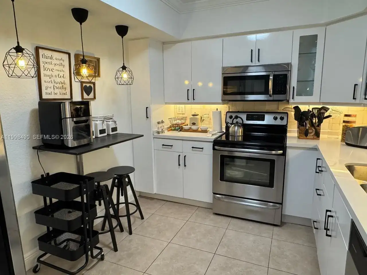 3600 Mystic Pointe Dr # 910, Aventura FL 33180 photo 2