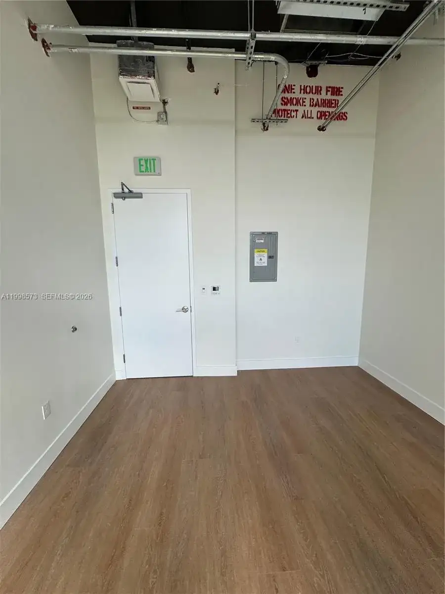 21290 Biscayne Blvd # 208, Aventura FL 33180 photo 5