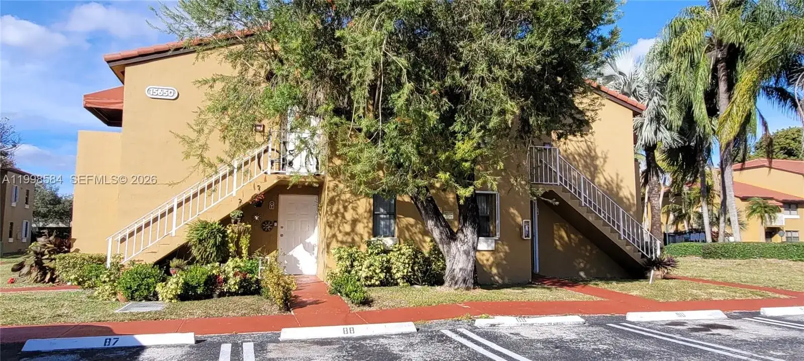 15650 SW 80th St F-208, Miami FL 33193 photo 2