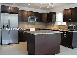 500 NW 43rd Ct, Miami FL 33126 photo 3