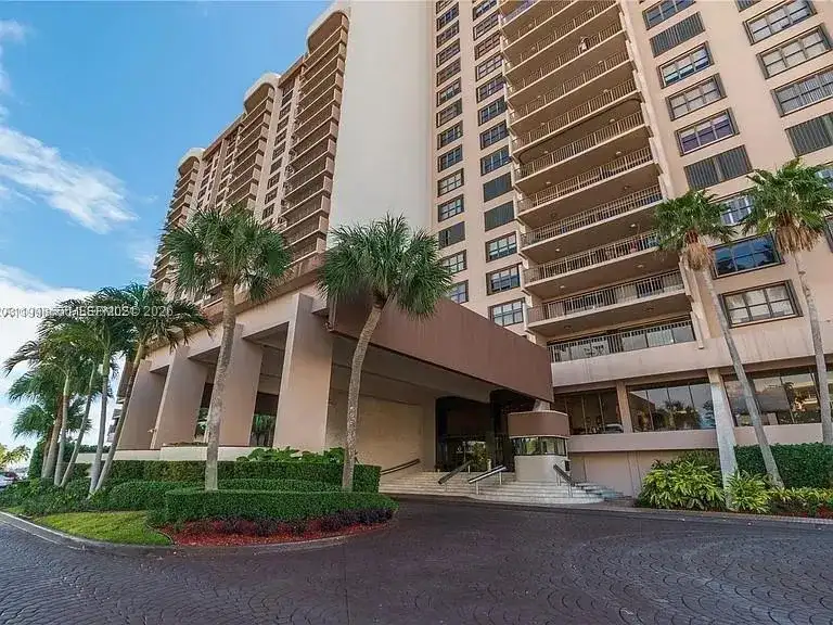 1800 NE 114th St # 807, Miami FL 33181 photo 2